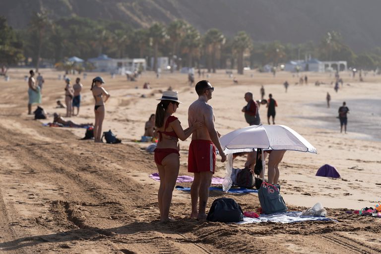 Spain Will Lift Two Week Coronavirus Quarantine For Overseas Arrivals From July 1 Economy And Business El Pais In English