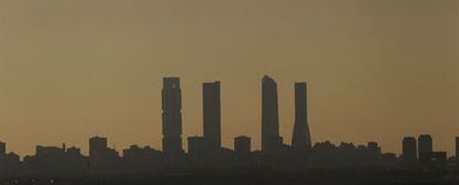 Pollution over Madrid, seen from Paracuellos de Jarama, to the west of the city.
