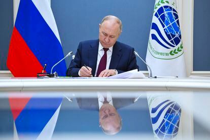 Russian President Vladimir Putin attends a signing ceremony during a meeting of the Shanghai Cooperation Organisation (SCO), 2023