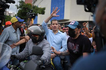 Juan Guaidó at a march in Caracas, in which he asked Nicolás Maduro to set a date for the presidential elections.