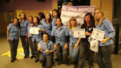 Women working for the Buenos Aires subway held a one-hour strike on Wednesday.