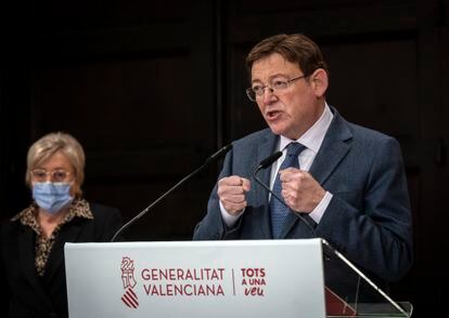Valencian premier Ximo Puig at a news conference to announce new restrictions on Tuesday.