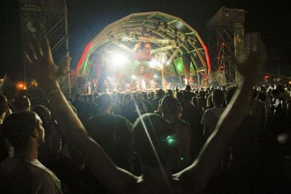 The crowd go wild to the reggae sounds at the event.