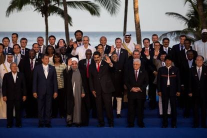 Venezuela's President Maduro with his guests at the Non-Aligned Movement Summit.