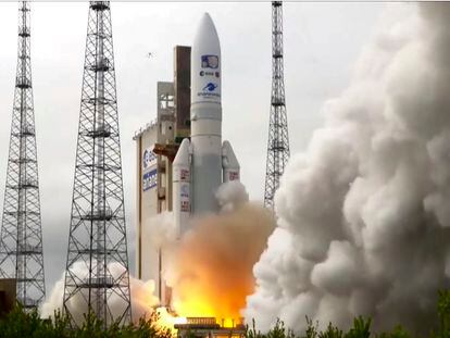In this image provided by the European Space Agency, an Ariane rocket carrying the robotic explorer Juice takes off from Europe's Spaceport in French Guiana, on April 14, 2023.