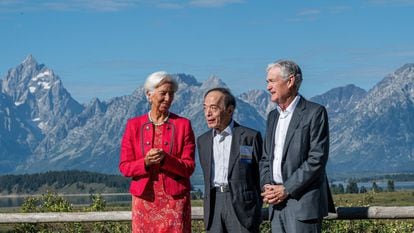 Left to right: Christine Lagarde, president of the European Central Bank, Kazuo Ueda, governor of the Bank of Japan, and Jerome Powell, chair of the U.S. Federal Reserve, at the Jackson Hole economic symposium in Wyoming, on Aug. 25, 2023.
