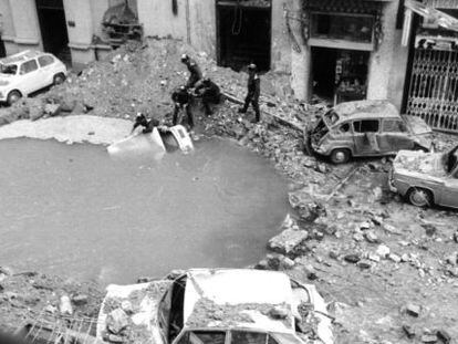 The crater left by the bombing in Claudio Coello street, in central Madrid.