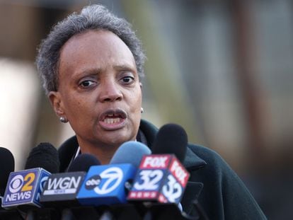 Chicago Mayor Lori Lightfoot speaks with the press after casting her ballot at an early voting location on February 20, 2023 in Chicago, Illinois.
