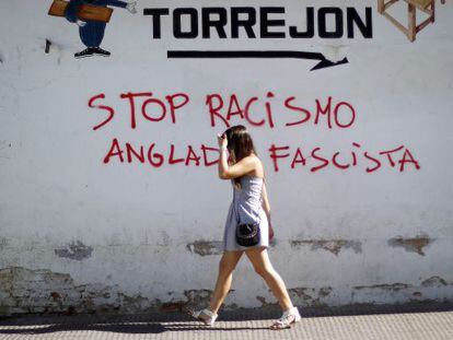 Graffiti in Torrej&oacute;n against extremist Jos&eacute; Anglada&rsquo;s attempts to gain a foothold in the town.