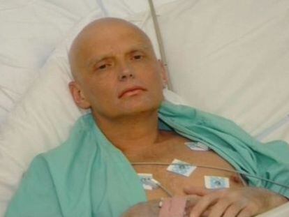 Alexander Litvinenko in the London hospital where he eventually died.