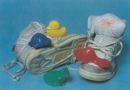 Bath toys from the 1992 spill and Nike sneakers from an earlier accident.