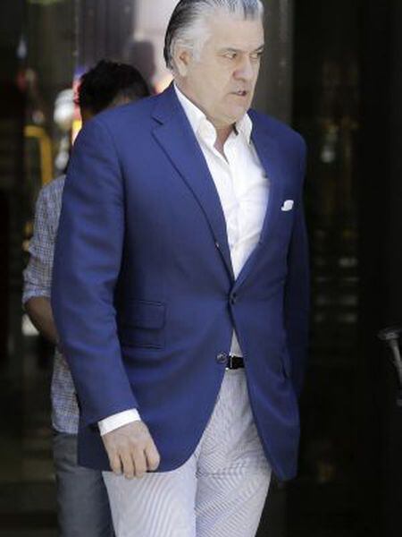 Luis Bárcenas leaves the High Court.