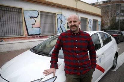 Taxi driver Juan Pedro Nieto, 42, says that many of his friends have moved away. “They have gone to Vallecas or the suburbs. There are only two of us left here from our group of friends.”