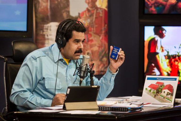 The Venezuelan president during his radio program 'En contacto con Maduro'