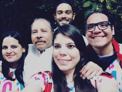 Nicaraguan President Daniel Ortega (2nd l) with his children Luciana (l), Camila and Maurice Ortega (r).