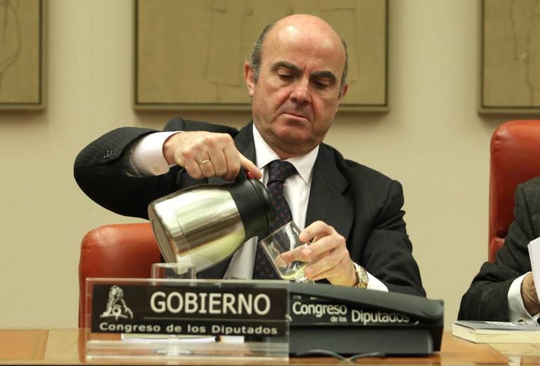 Luis de Guindos, hoy durante la Comisión de Economía en el Congreso