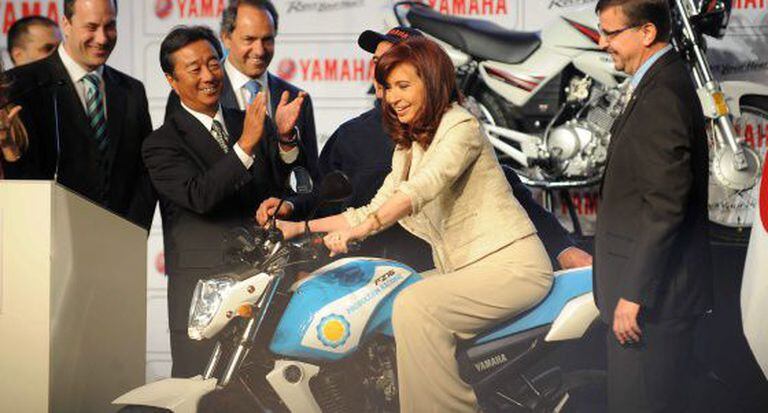 Cristina Fernández at the opening of a Buenos Aires factory.