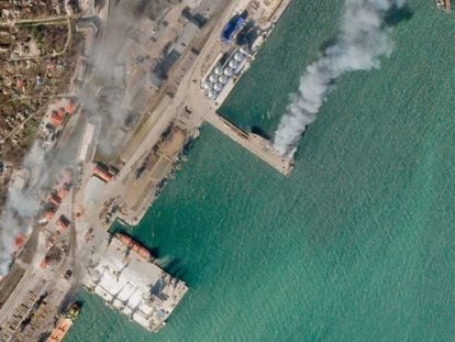 Satellite image of the port of Mariupol on April 7.