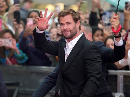 Actor Chris Hemsworth upon arrival at the premiere of 'Tyler Rake 2' in Madrid, on June 7, 2023.