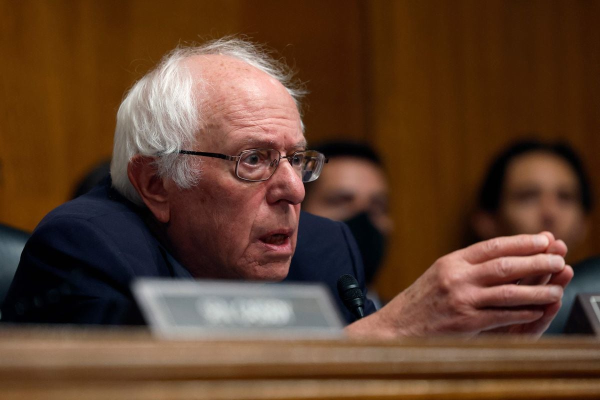 Sen Bernie Sanders Launches Senate Probe Into Amazons Safety Practices And Asks Workers To 