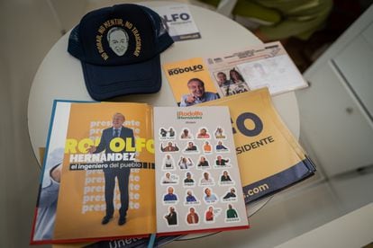 Campaign publicity at Hernández’s headquarters, which the candidate gave the same name as the presidential palace in Bogotá.  

