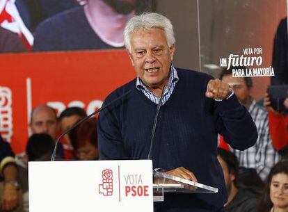 Former Spanish Prime Minister Felipe González campaigning for the Socialists in Madrid on Tuesday.