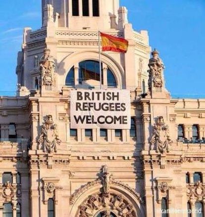 The phony banner on Madrid City Hall.