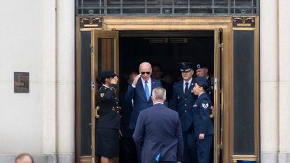Joe Biden leaving the Walter Reed military hospital in Bethesda Wednesday after undergoing a medical check-up.