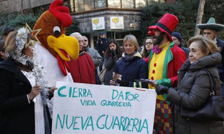 Anti-abortion activists protesting outside the Dator abortion clinic in Madrid.