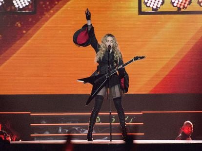 Madonna performed in Turin on November 19 before coming to Barcelona.