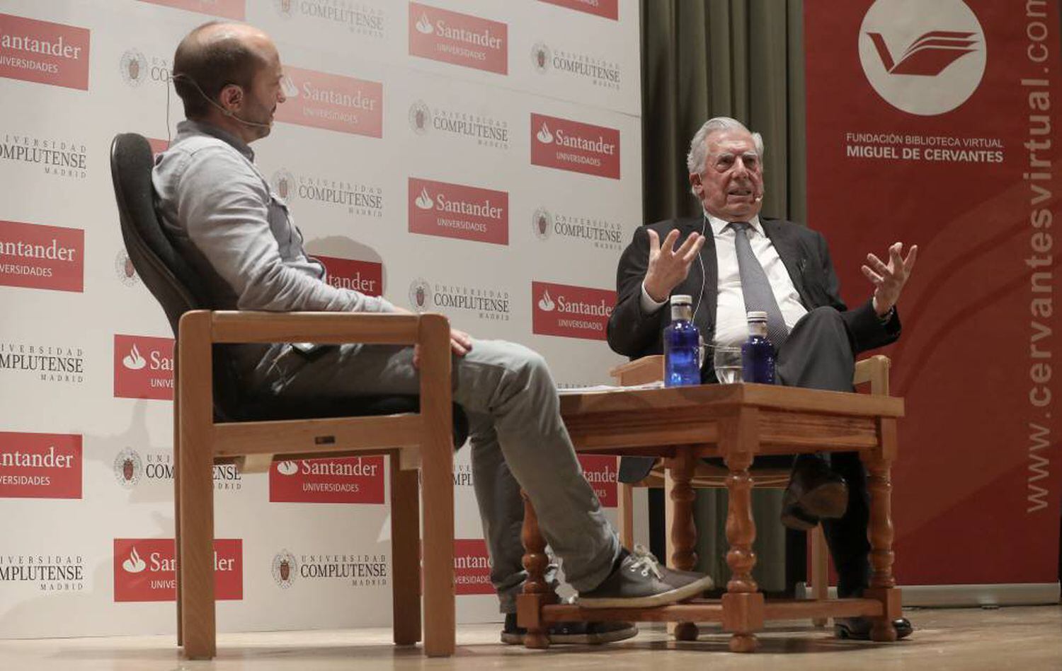 Mario Vargas Llosa right, on Thursday in El Escorial, near Madrid.