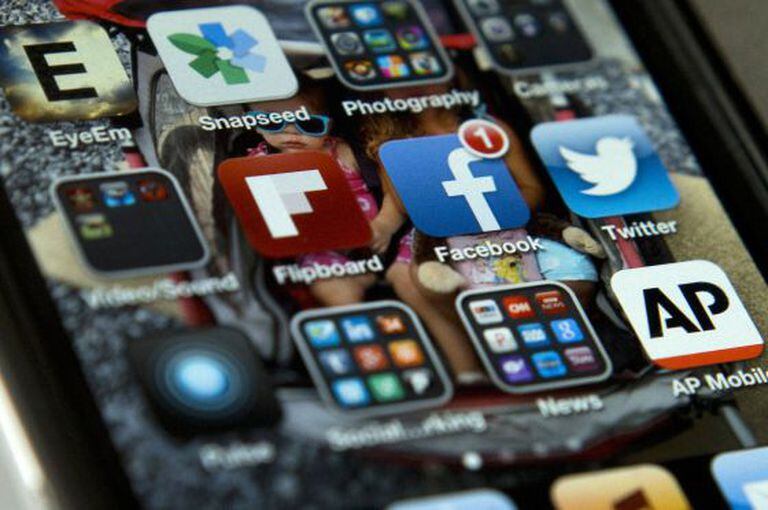 Facebook is losing ground in Spain to other platforms.