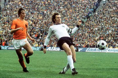 Franz Beckenbauer: Beckenbauer, the soccer player in a tuxedo | Opinion ...