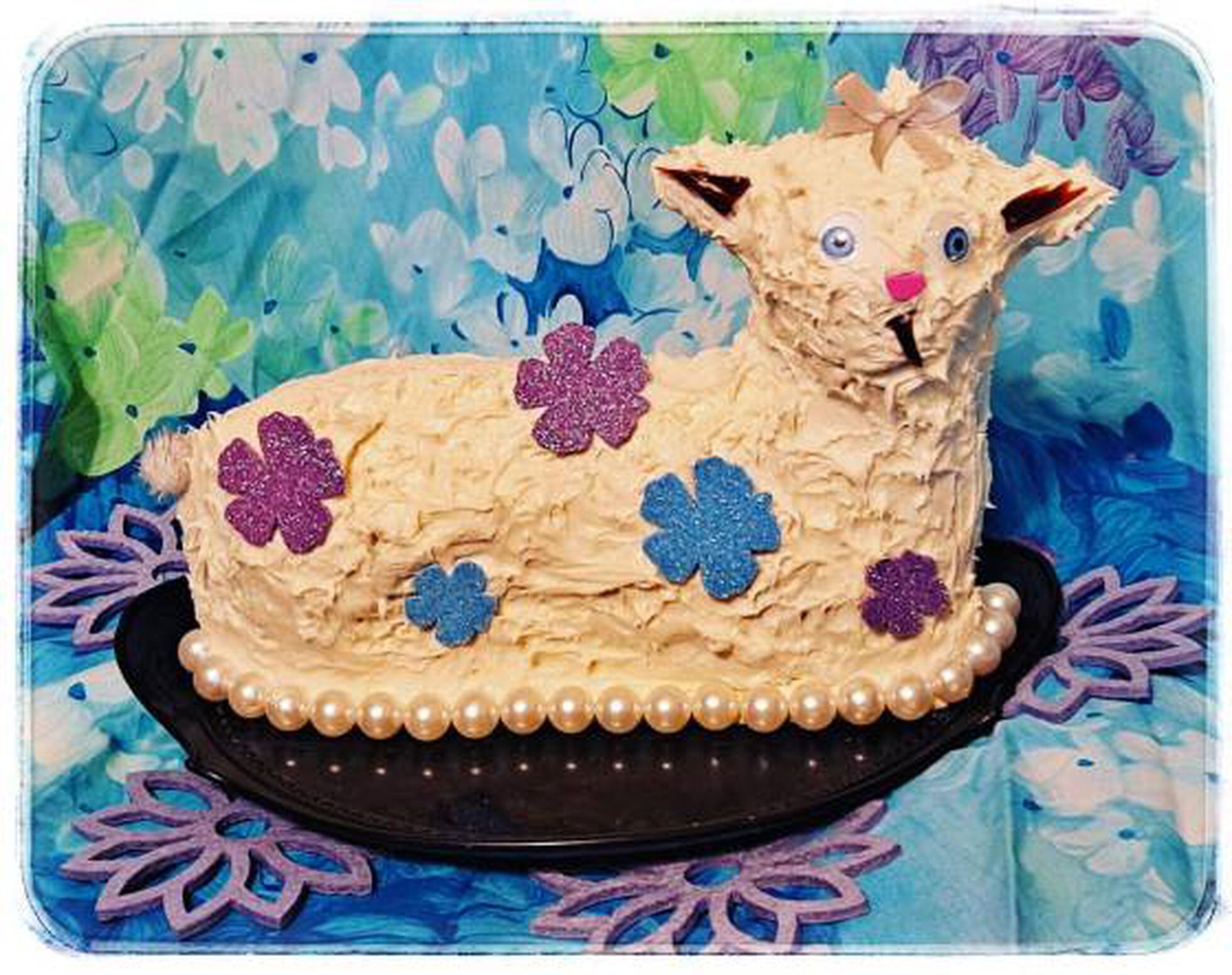 Easter Lamb Cake Mold - My Fearless Kitchen