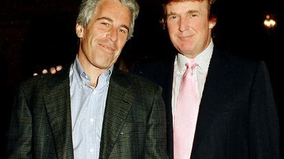 Jeffrey Epstein and Donald Trump at Mar-a-Lago, Palm Beach (Florida), in 1997.