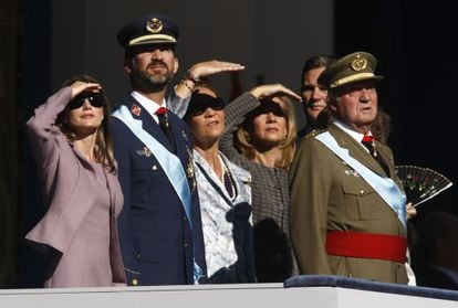 The royal family attends the traditional National Day military parade on October 12, 2009.