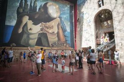 Tourists at the Dalí Theater-Museum in Figueres.