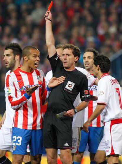 One of three red cards produced in the Atl&eacute;tico-Sevilla game.