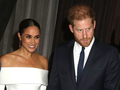 In the video, the trailer of the Netflix documentary ‘Harry & Meghan.’ In the photo, Harry of Windsor and Meghan Markle attend an event in New York on December 6, 2022.