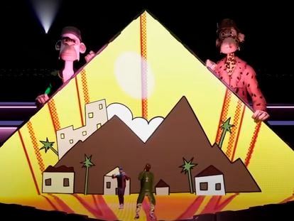 A screenshot of  Eminem and Snoop Dogg performing with their NFT avatars at the MTV Awards.