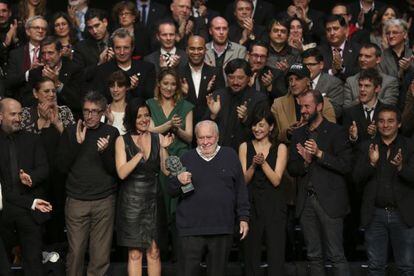 Filmmaker Jaime de Armiñán receives his lifetime achievement Goya.
