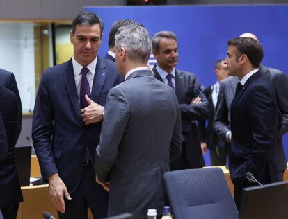 Spain's acting Prime minister Pedro Sanchez, Slovenian Prime Minister Robert Golob, Greece's Prime Minister Kyriakos Mitsotakis and French President Emmanuel Macron