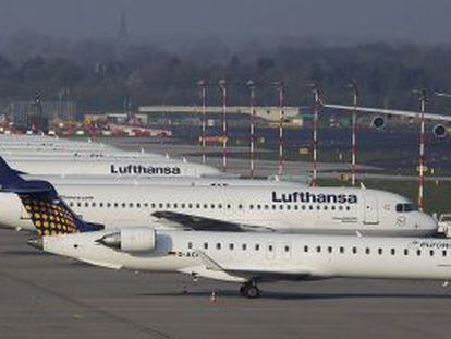 Planes belonging to Germanwings parent company Lufthansa in Düsseldorf in 2013.