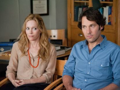 Leslie Mann and Paul Rudd star in Judd Apatow&#039;s Knocked Up spinoff This is 40.