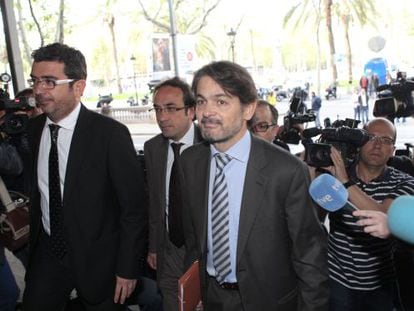 Oriol Pujol arrives in court in April 2013 to testify in the so-called ITV case.