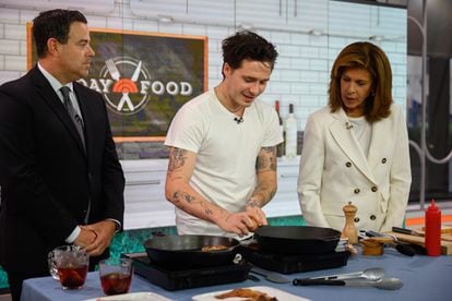 Brooklyn Beckham promoting his cookery show on US television, October 2021.