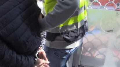 One of the suspects arrested for exploiting minors in the Madrid region.