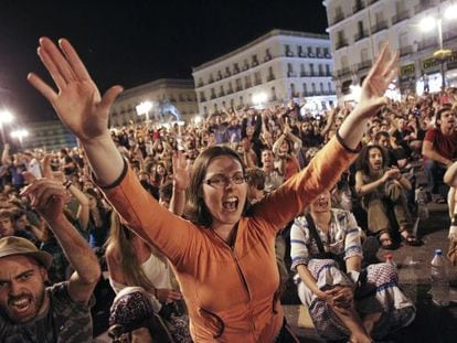 The scene at a 15-M movement demonstration in Madrid&#039;s Puerta del Sol.