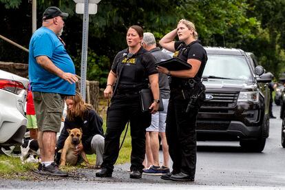 PA State Troopers and other law enforcement officers are on the scene in Nantmeal Village as the search for escaped convict Danelo Cavalcante moved to northern Chester County Sunday, Sept. 10, 2023