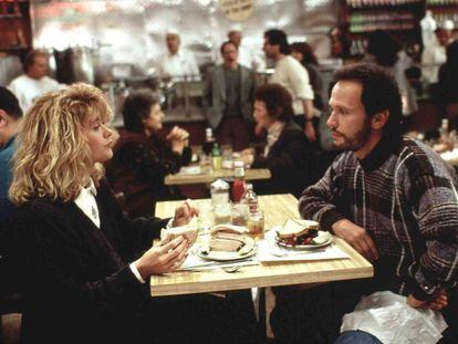 Sally (Meg Ryan) and Harry (Billy Crystal) in New York City’s iconic Katz’s Delicatessen, in one of the most famous scenes from ‘When Harry Met Sally’ (1989).